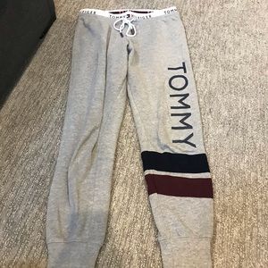 Tommy Hilfiger joggers